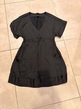 H&M Woman Black Satin Drawstring V-Neck Mini Dress with Pockets